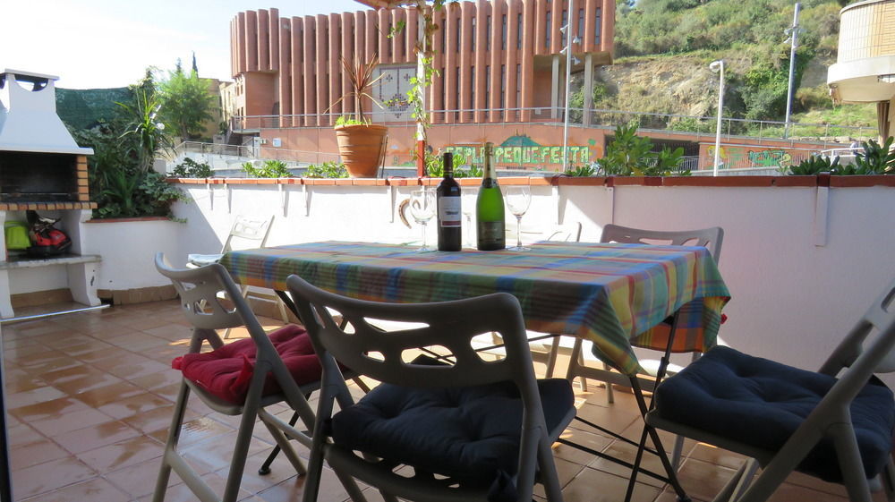 ático, Terraza Y Bbq, Metro Bcn, Park Güell Apartahotel